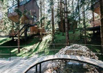 Return to nature and relieve stress in the green oasis of Plitvice